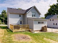 605 Nelson St, Fort Atkinson, WI 53538