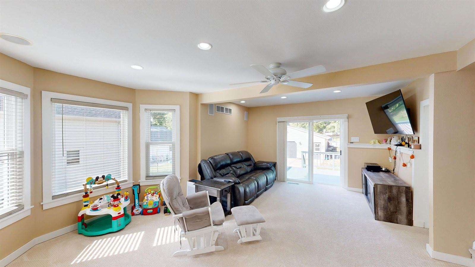 129 North German Ave, Jefferson, WI 53549