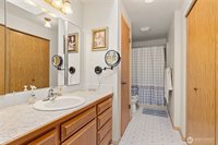 2631 Club Court, Mount Vernon, WA 98273