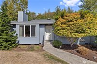 2631 Club Court, Mount Vernon, WA 98273