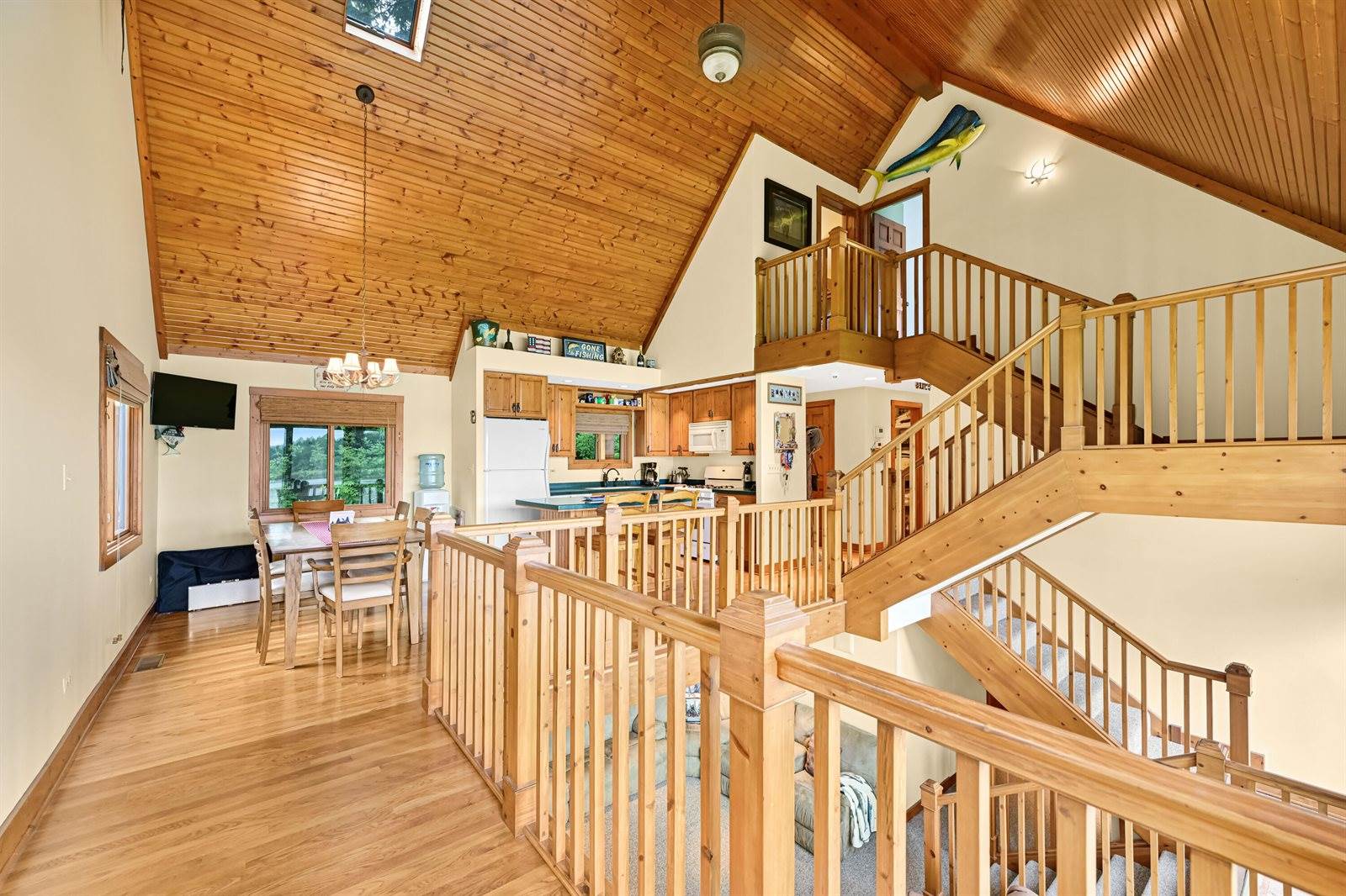 N6993 Oakwood Rd, Richmond, WI 53190