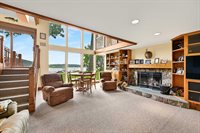 N6993 Oakwood Rd, Richmond, WI 53190