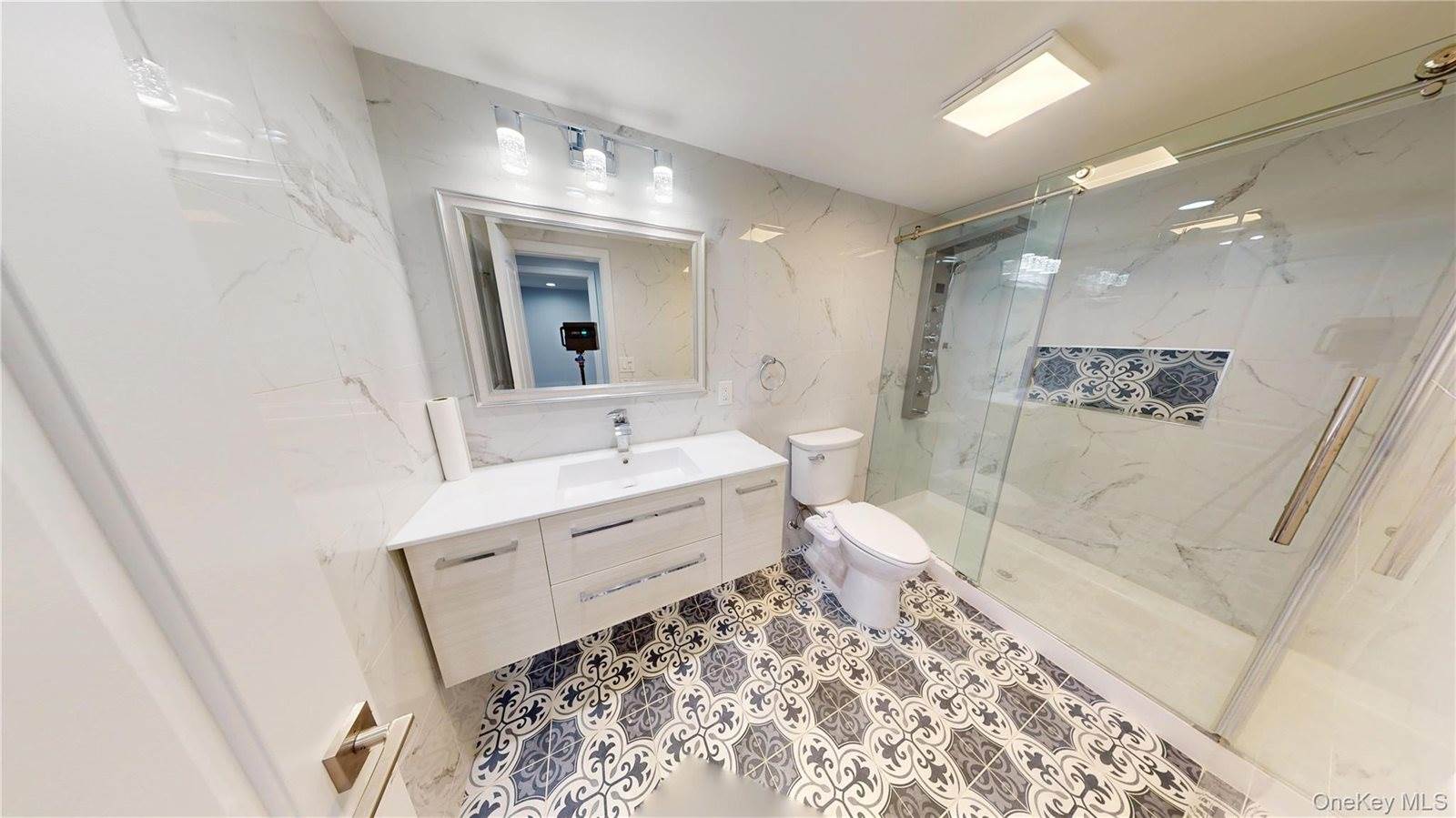 1141 Waverly Avenue, Brookhaven, NY 11738