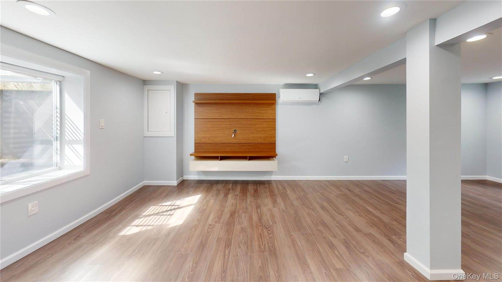 1141 Waverly Avenue, Brookhaven, NY 11738