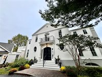 10035 Pebble Beach Ter, Ijamsville, MD 21754