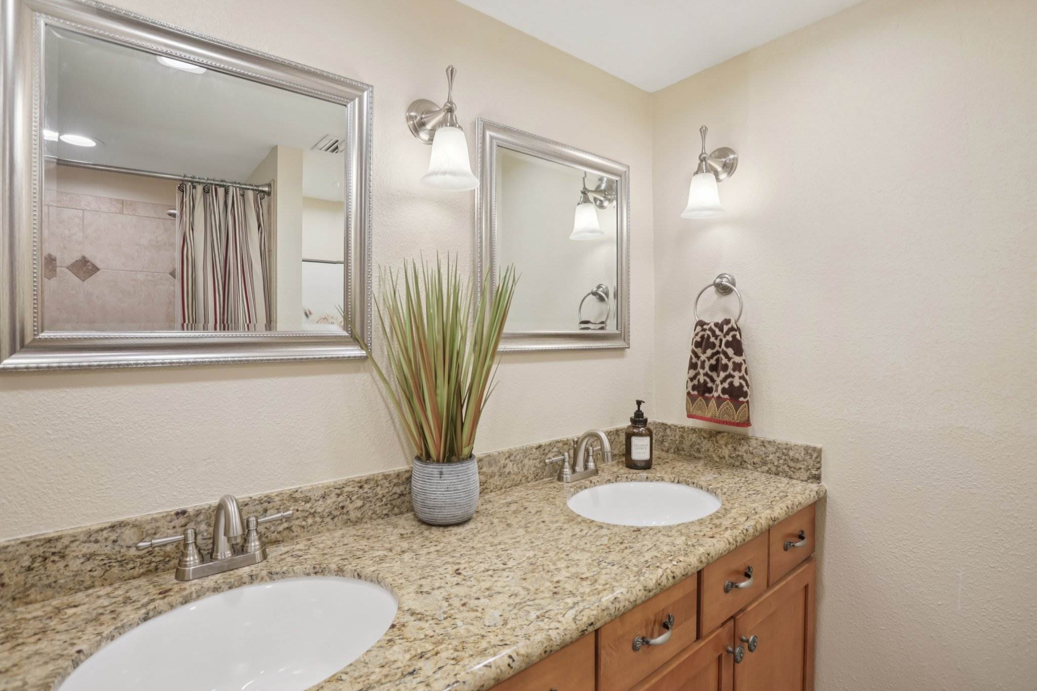 10034 N 26th Street, Phoenix, AZ 85028