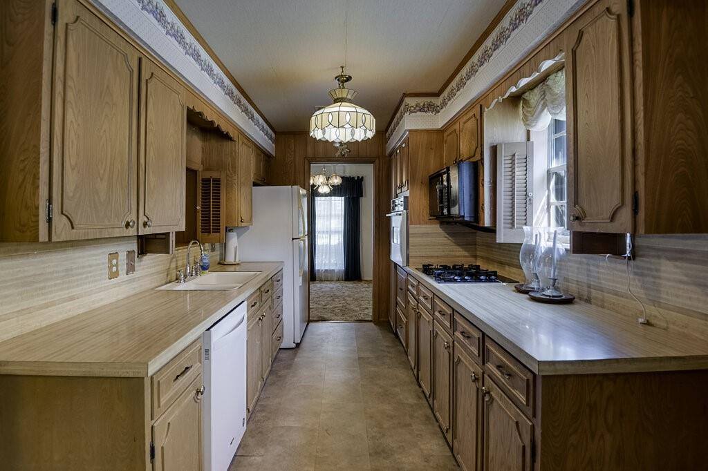 105 Dartmouth Drive, Waxahachie, TX 75165