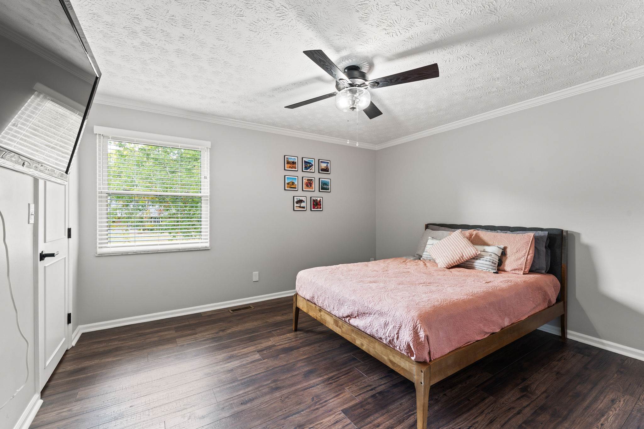 9038 Woodstream Lane, Dayton, OH 45458