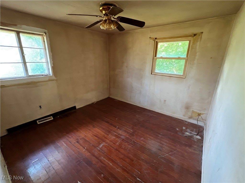 430 Mccartney Road, Campbell, OH 44405