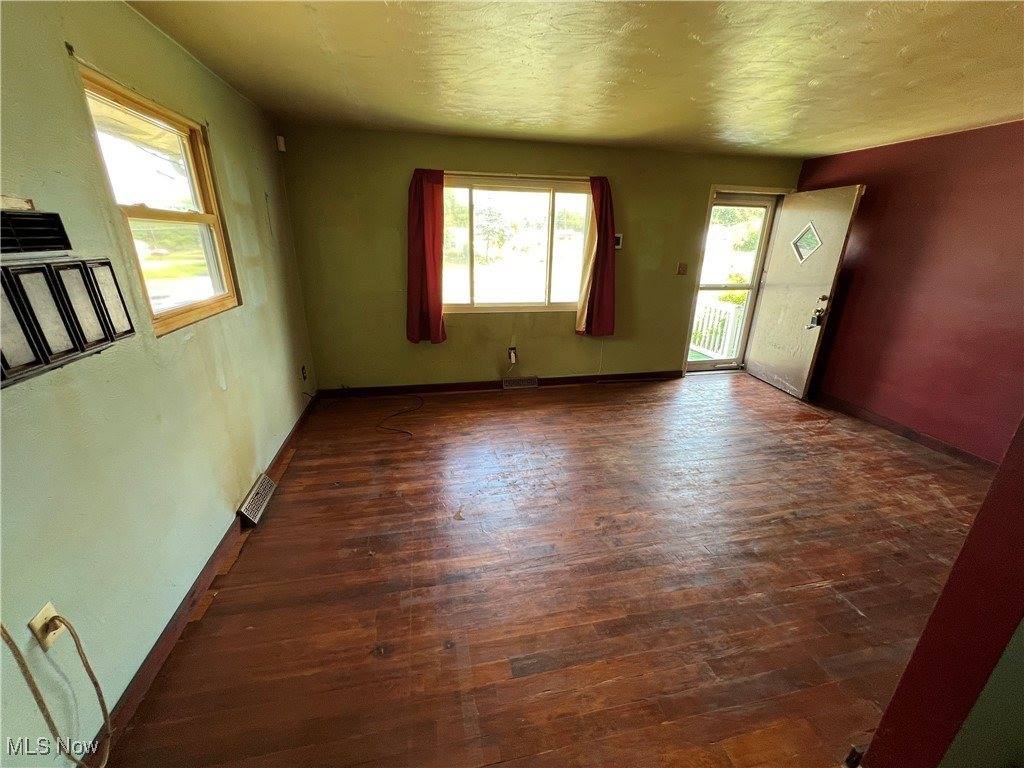 430 Mccartney Road, Campbell, OH 44405