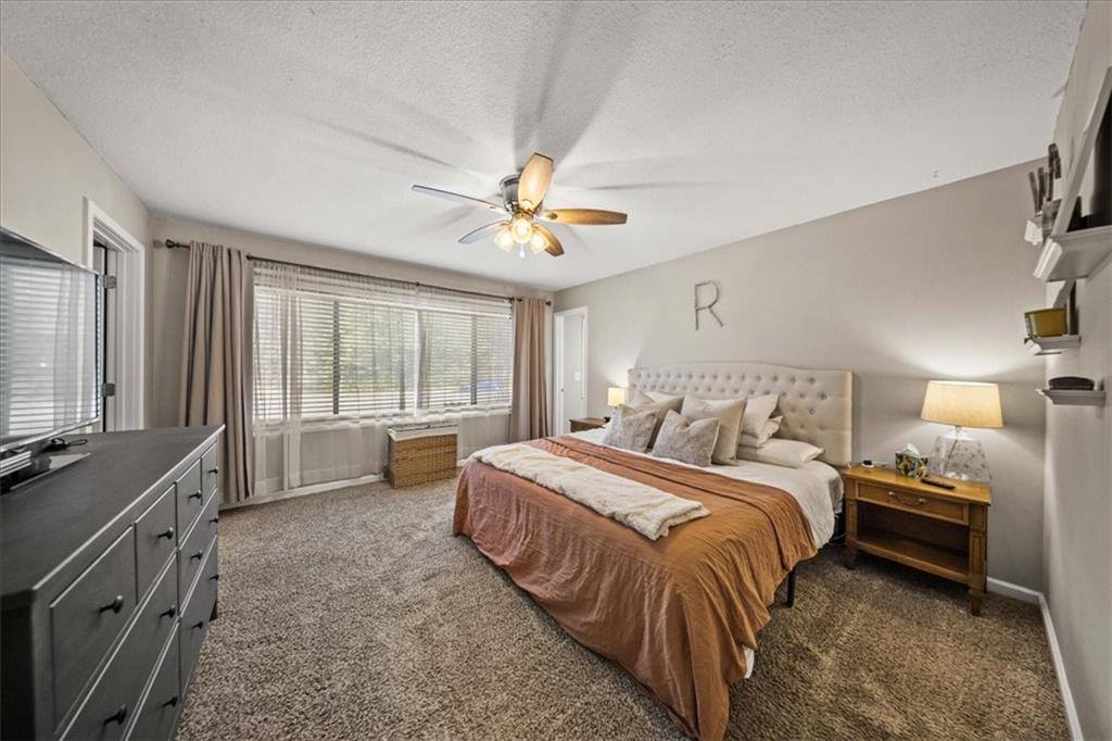 9600 Wornall Road, Kansas City, MO 64114