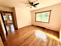 139 North Vail Street, Geneseo, IL 61254