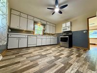 139 North Vail Street, Geneseo, IL 61254