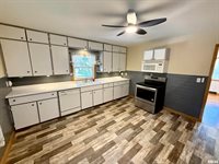 139 North Vail Street, Geneseo, IL 61254