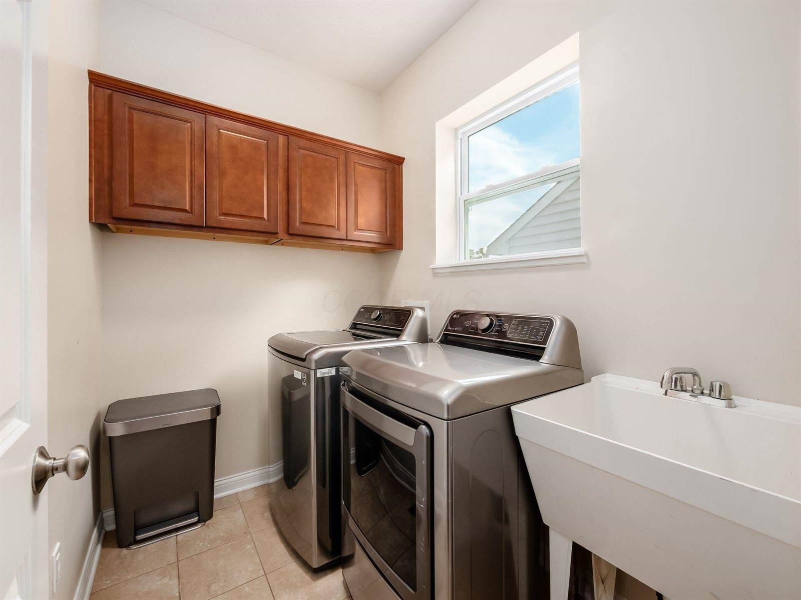 1333 Fairway Drive, Grove City, OH 43123