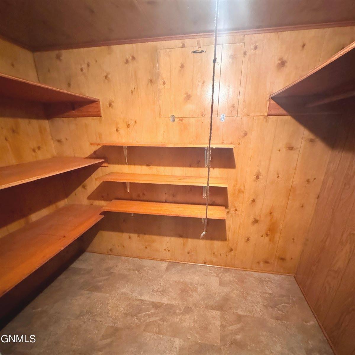 315 2nd Street East, Napoleon, ND 58561