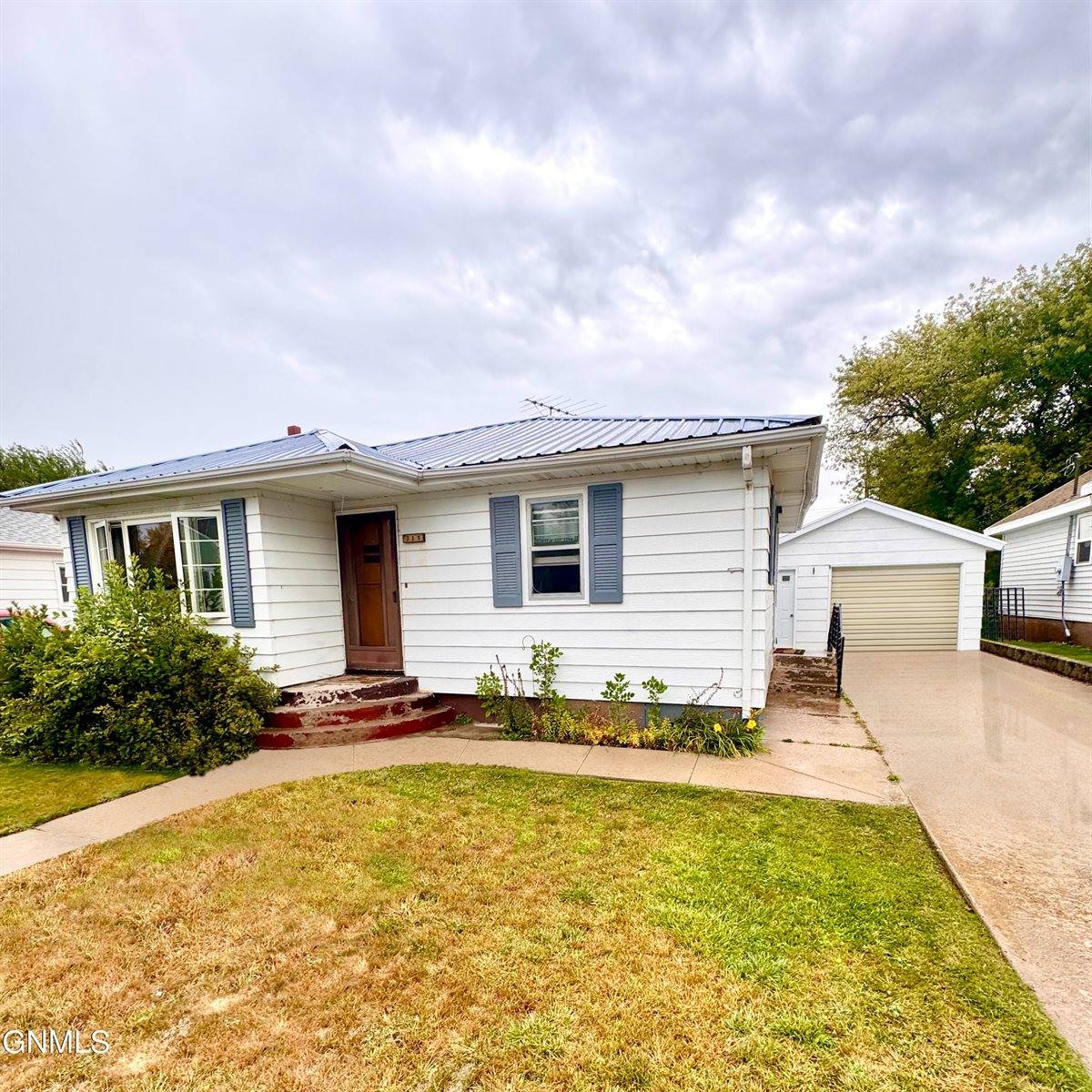 315 2nd Street East, Napoleon, ND 58561