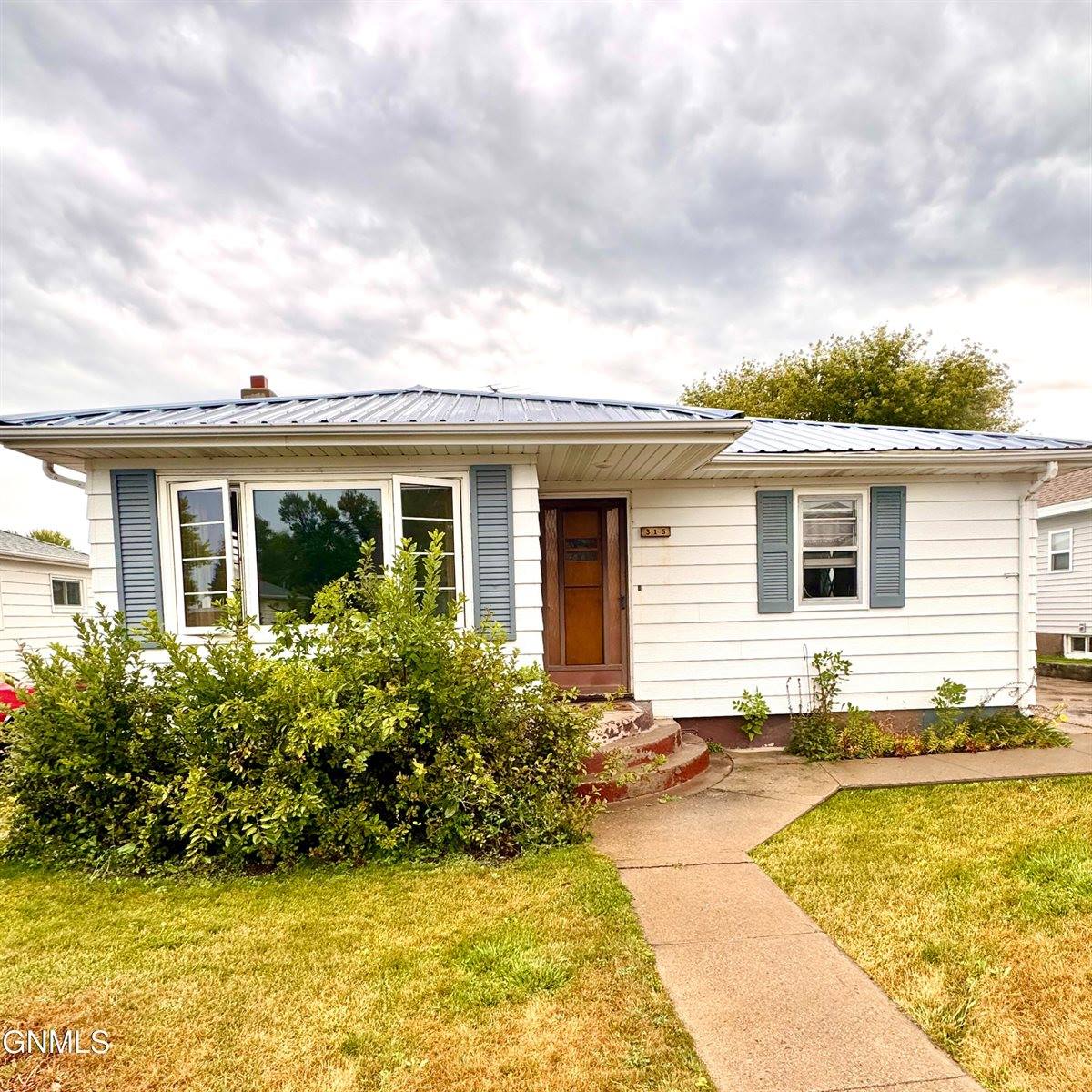 315 2nd Street East, Napoleon, ND 58561