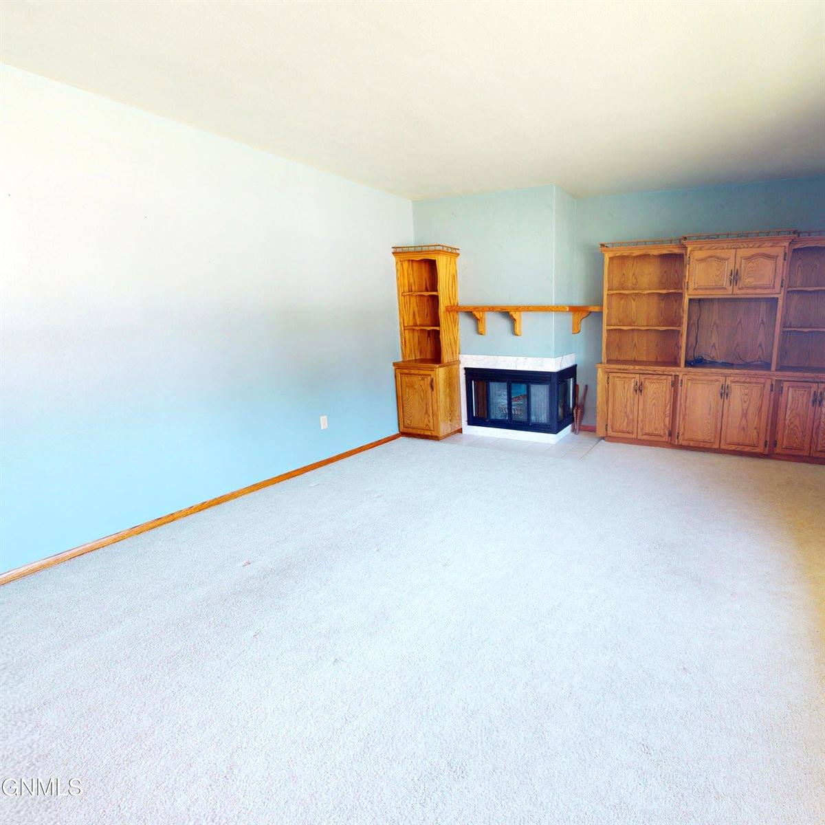 615 Broadway, Napoleon, ND 58561