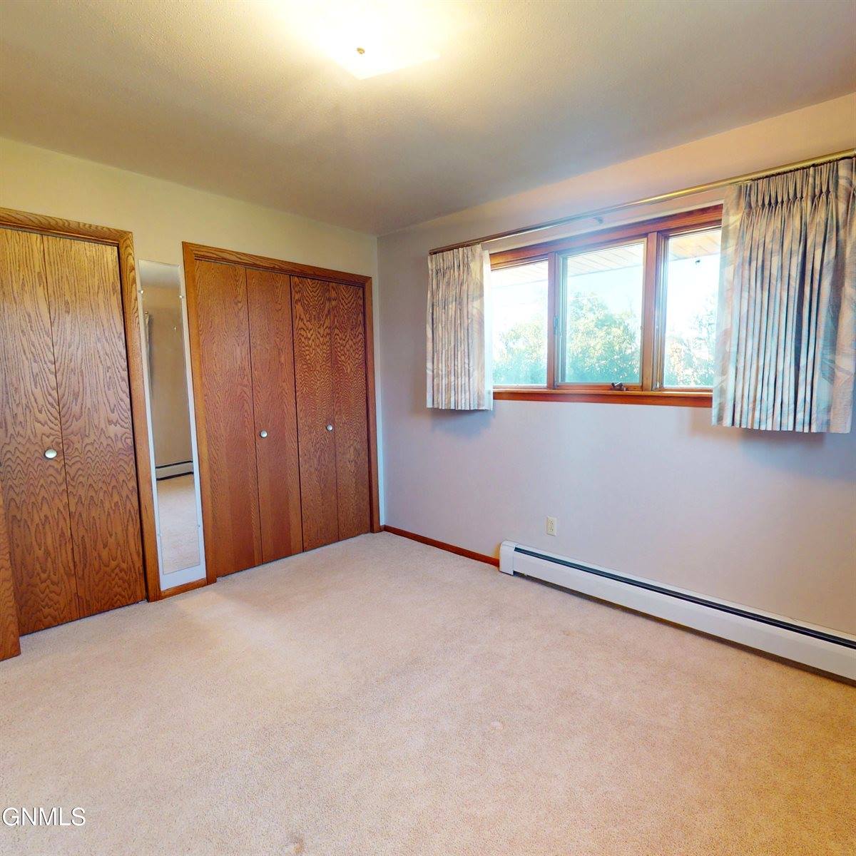 615 Broadway, Napoleon, ND 58561