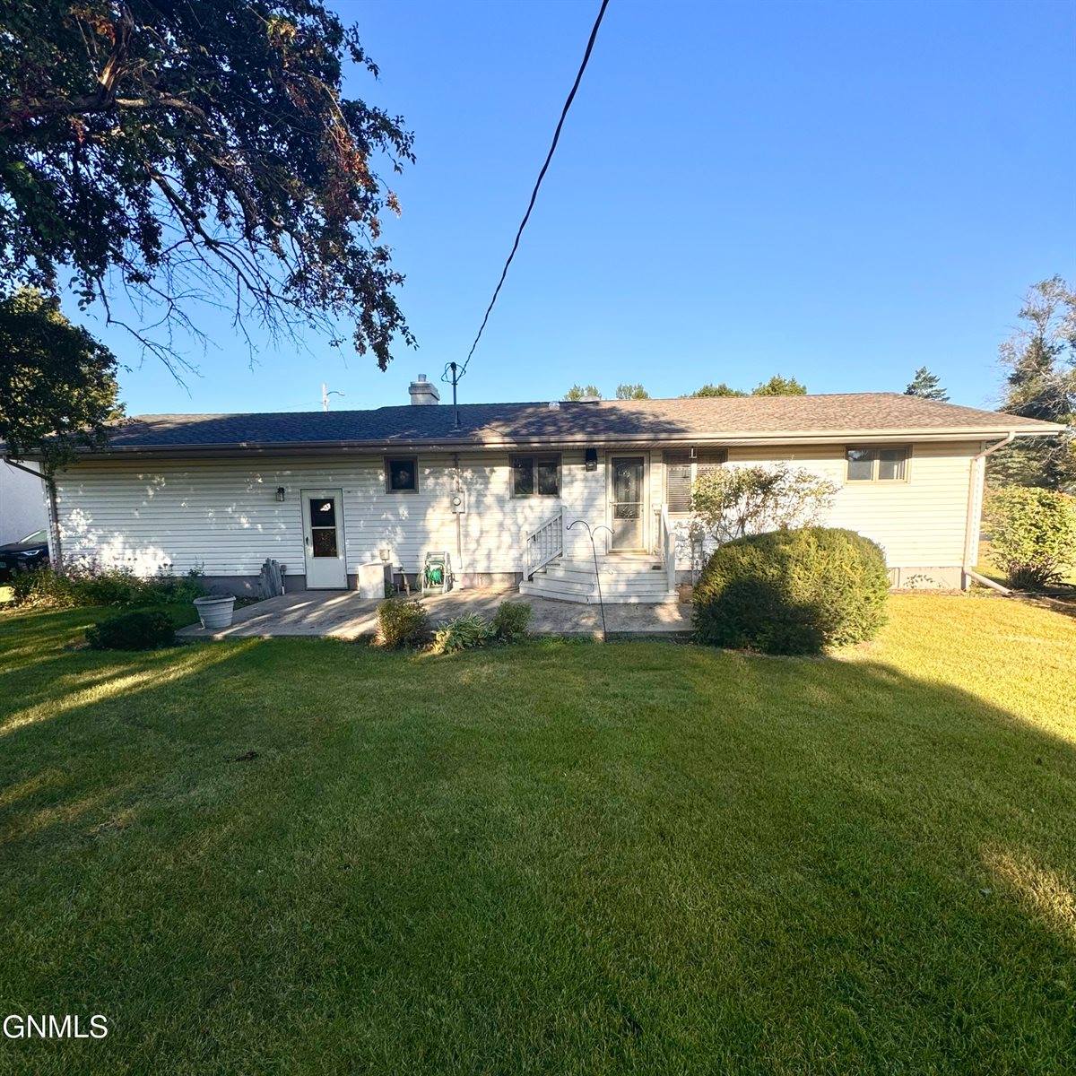 615 Broadway, Napoleon, ND 58561