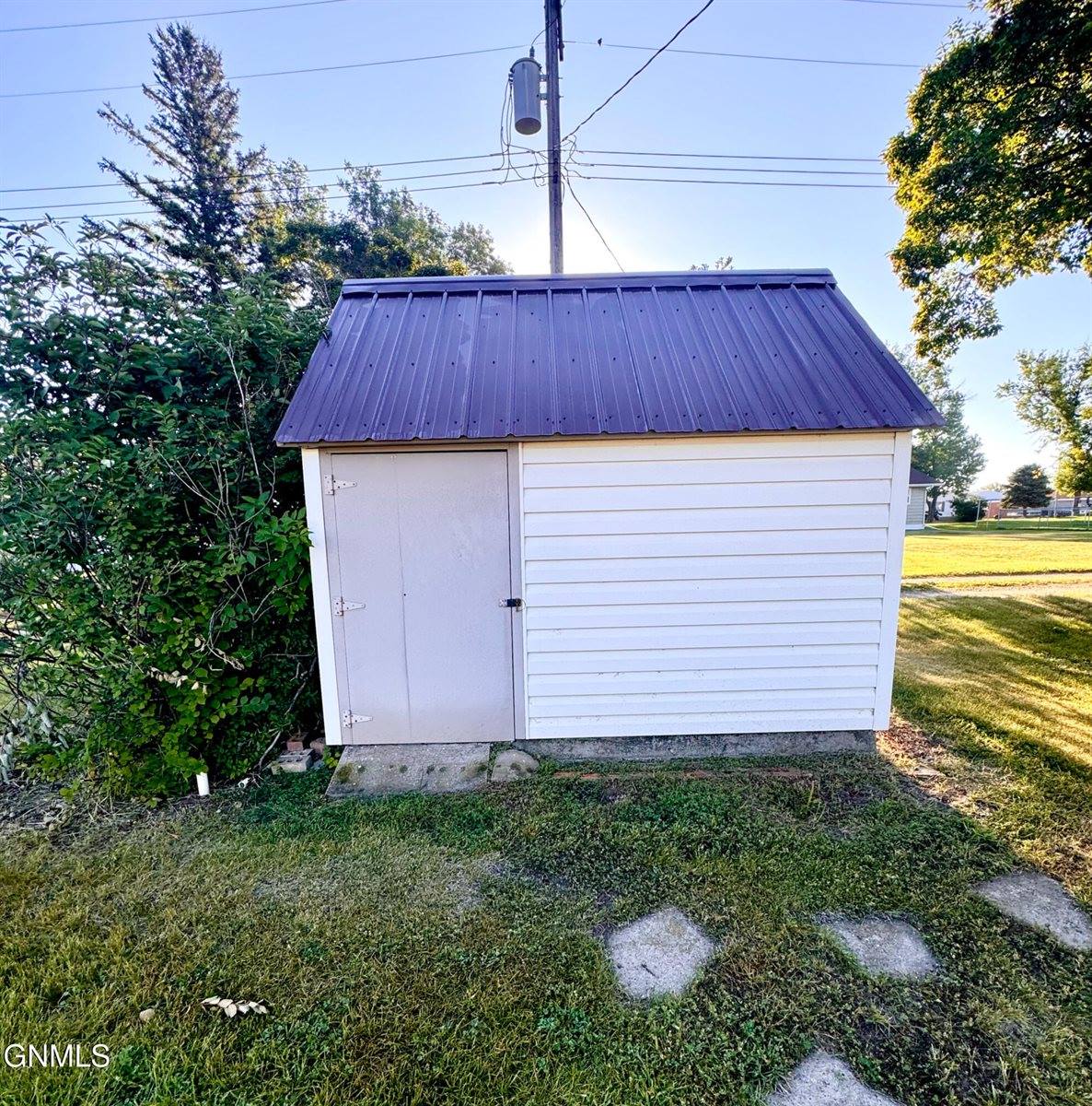 615 Broadway, Napoleon, ND 58561