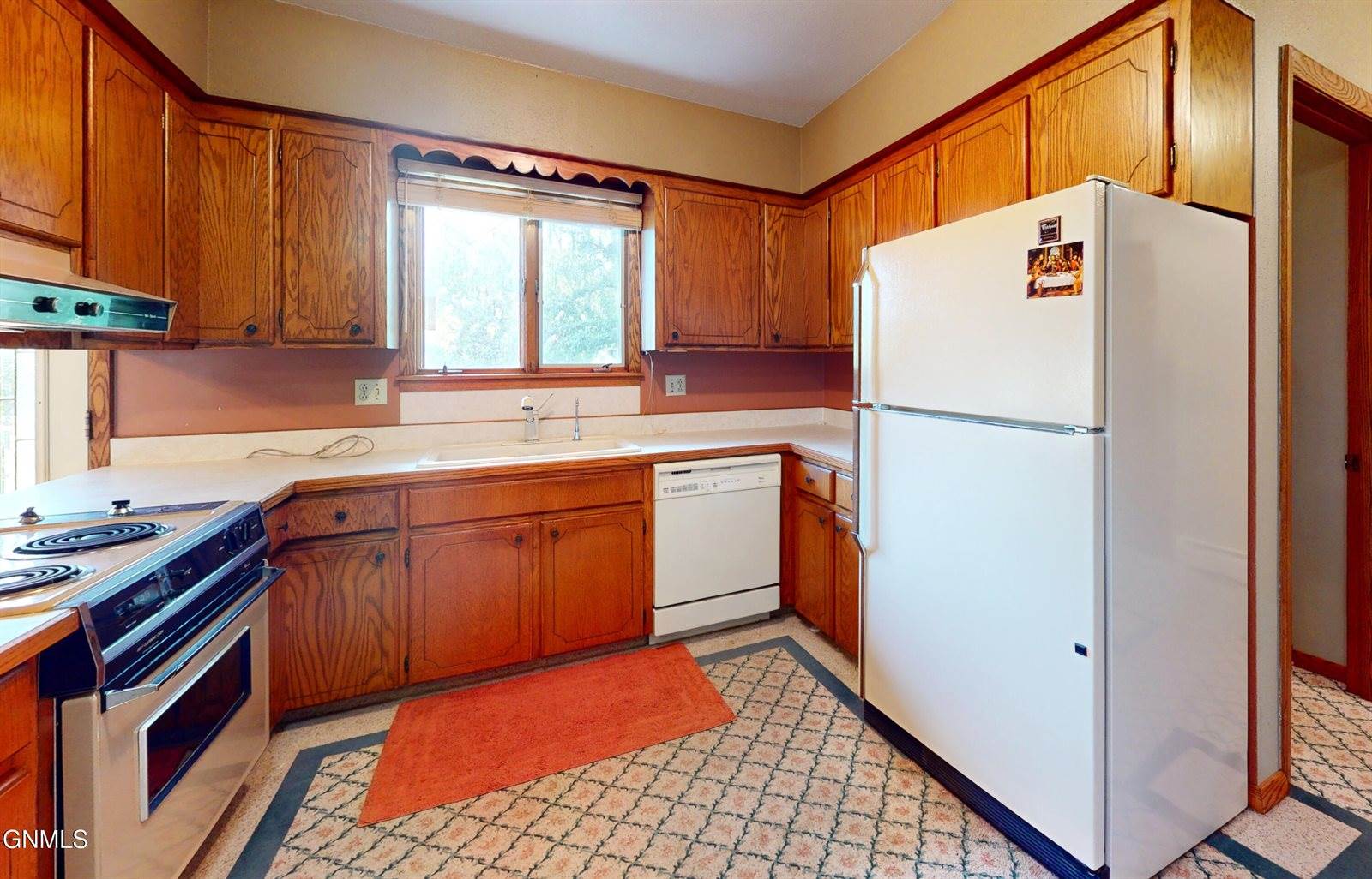 615 Broadway, Napoleon, ND 58561