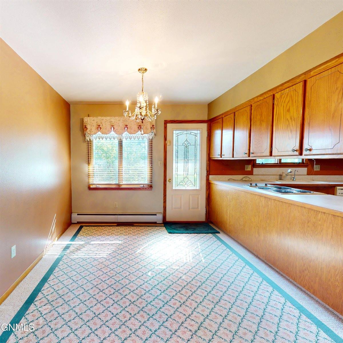 615 Broadway, Napoleon, ND 58561