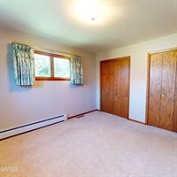 615 Broadway, Napoleon, ND 58561