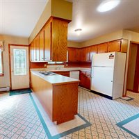 615 Broadway, Napoleon, ND 58561