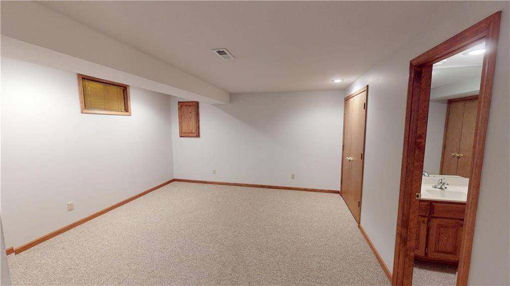 13203 West 85th Court, Lenexa, KS 66215