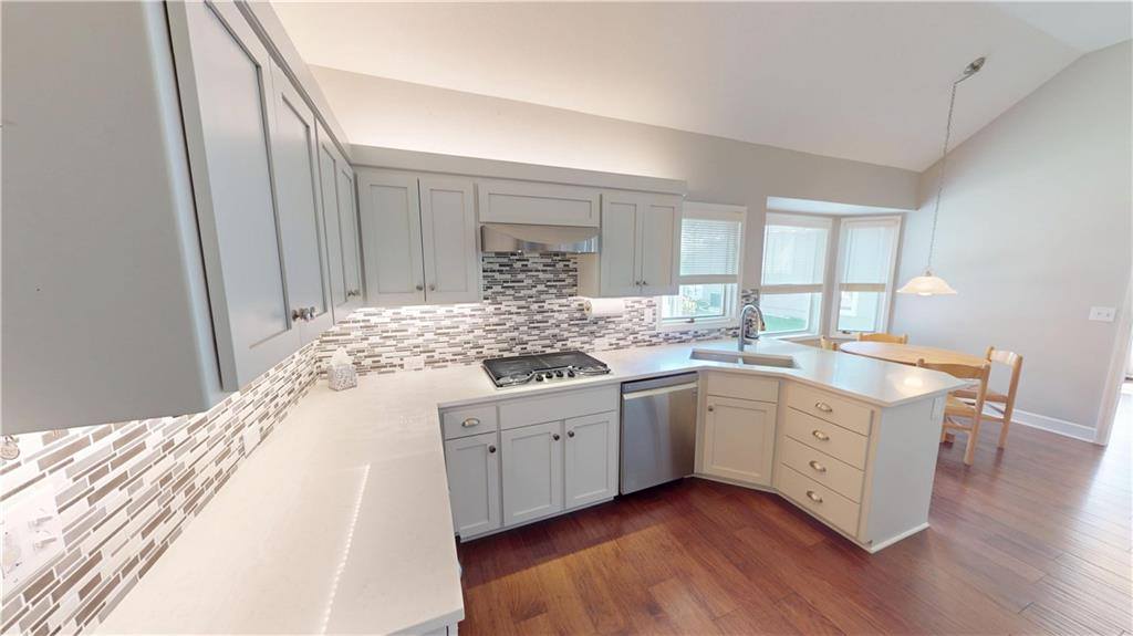 13203 West 85th Court, Lenexa, KS 66215