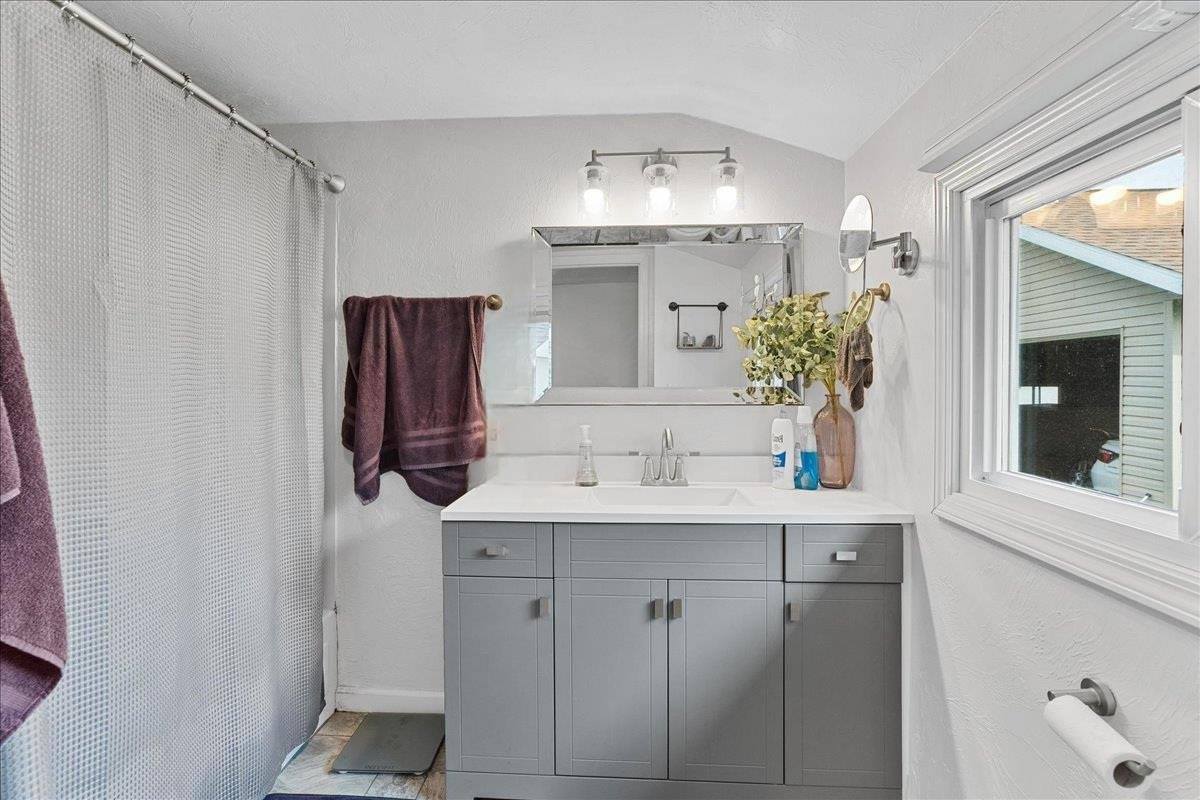 717 N Cedar Avenue, Marshfield, WI 54449