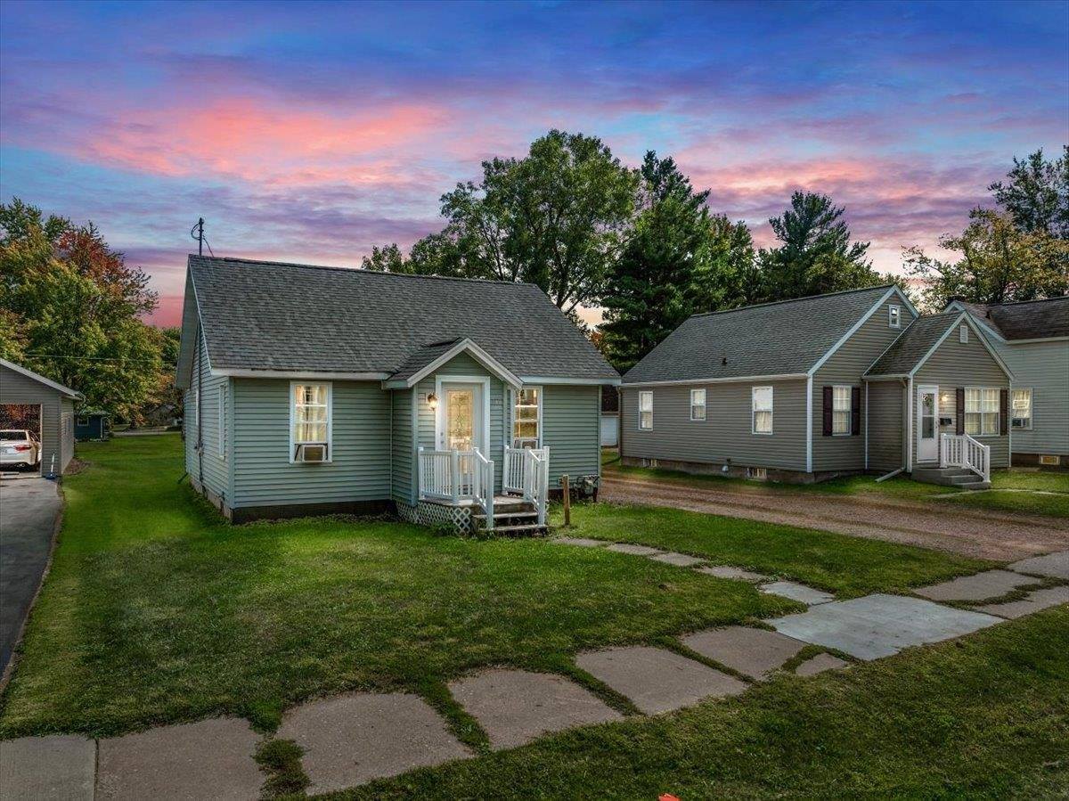 717 N Cedar Avenue, Marshfield, WI 54449