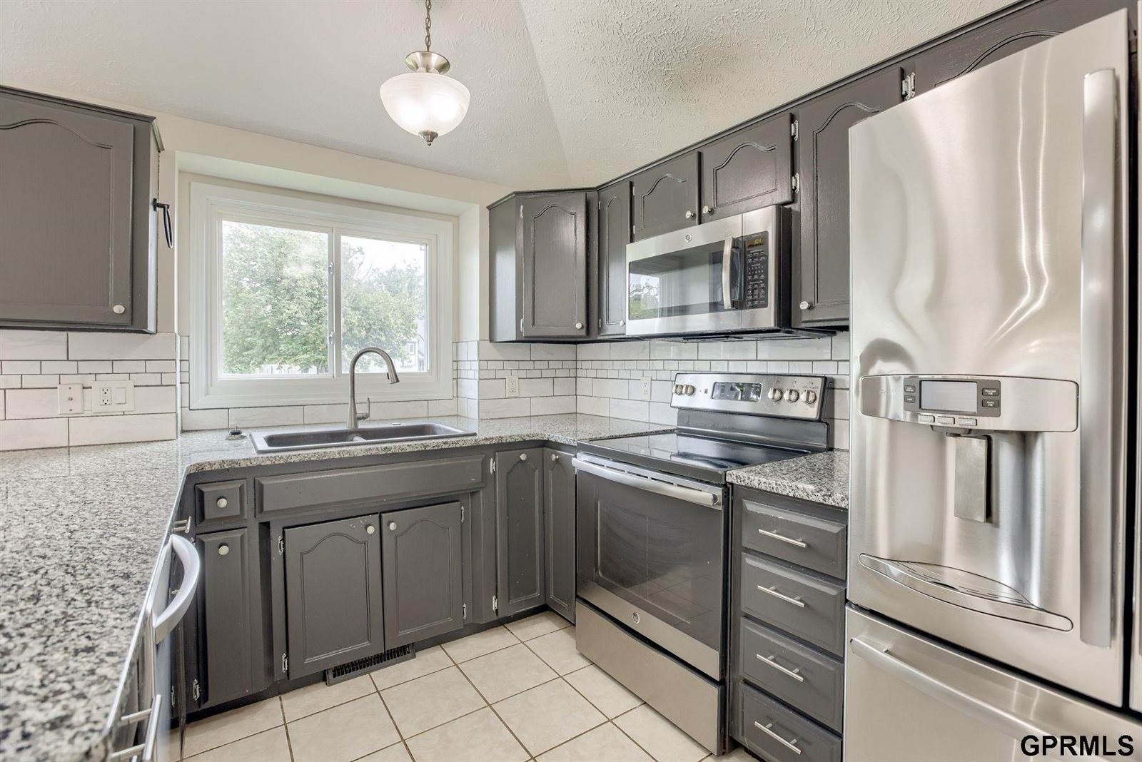 7520 South 135th Street, Omaha, NE 68138