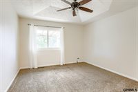 7520 South 135th Street, Omaha, NE 68138