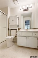 7520 South 135th Street, Omaha, NE 68138