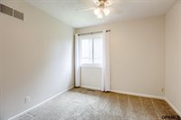 7520 South 135th Street, Omaha, NE 68138