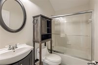 7520 South 135th Street, Omaha, NE 68138