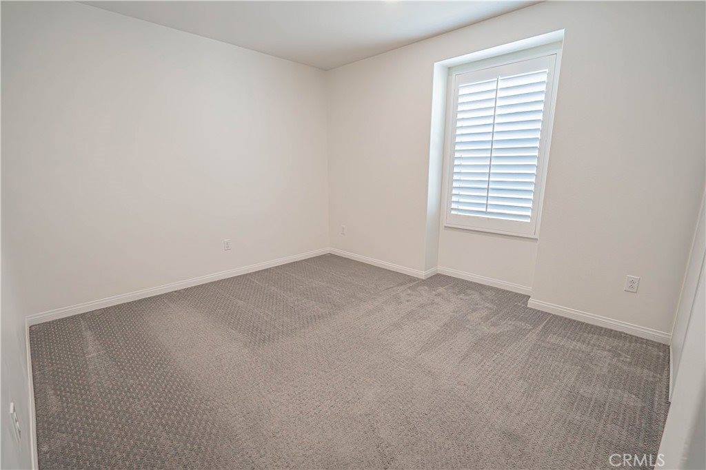 17047 Zion Dr., Canyon Country, CA 91387