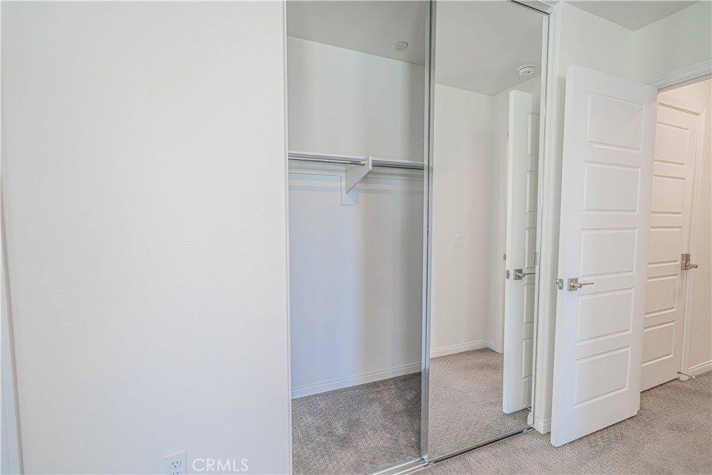 17047 Zion Dr., Canyon Country, CA 91387