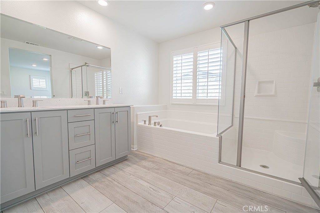 17047 Zion Dr., Canyon Country, CA 91387