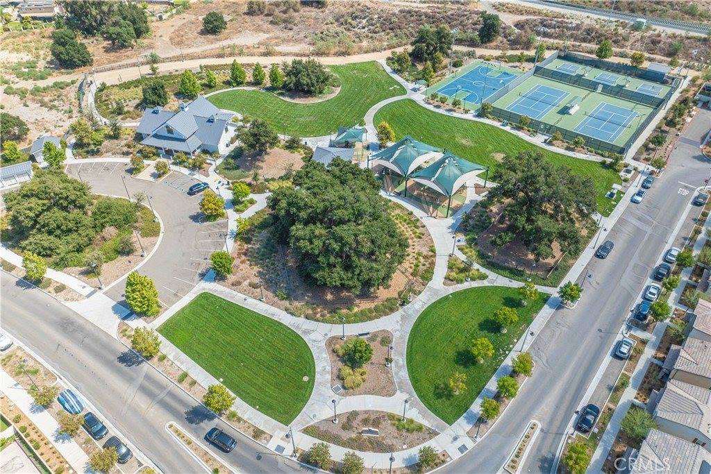 17047 Zion Dr., Canyon Country, CA 91387