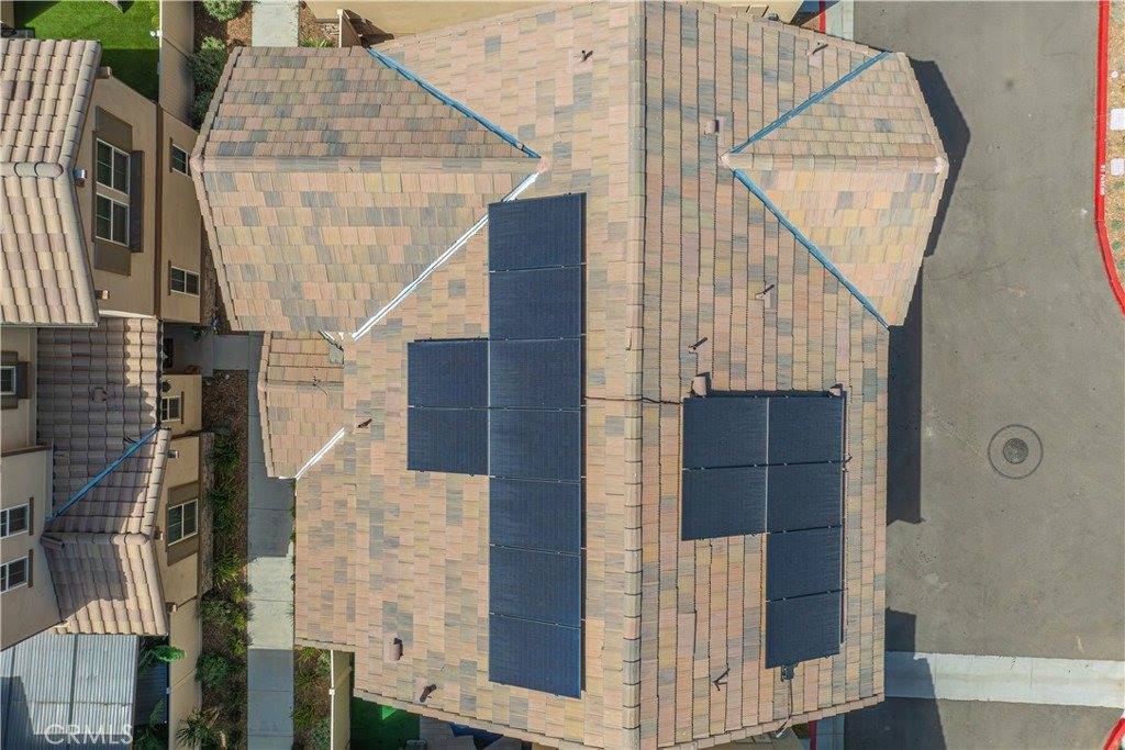 17047 Zion Dr., Canyon Country, CA 91387