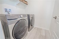 17047 Zion Dr., Canyon Country, CA 91387