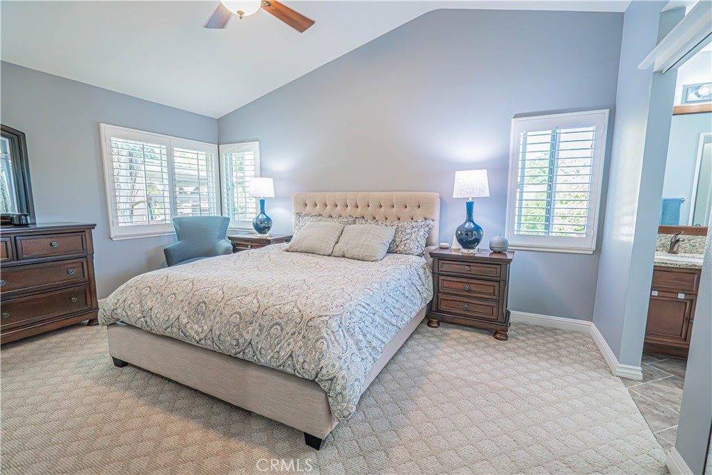 28655 Greenwood Pl, Castaic, CA 91384