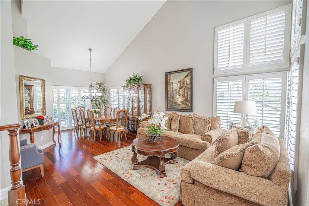 28655 Greenwood Pl, Castaic, CA 91384