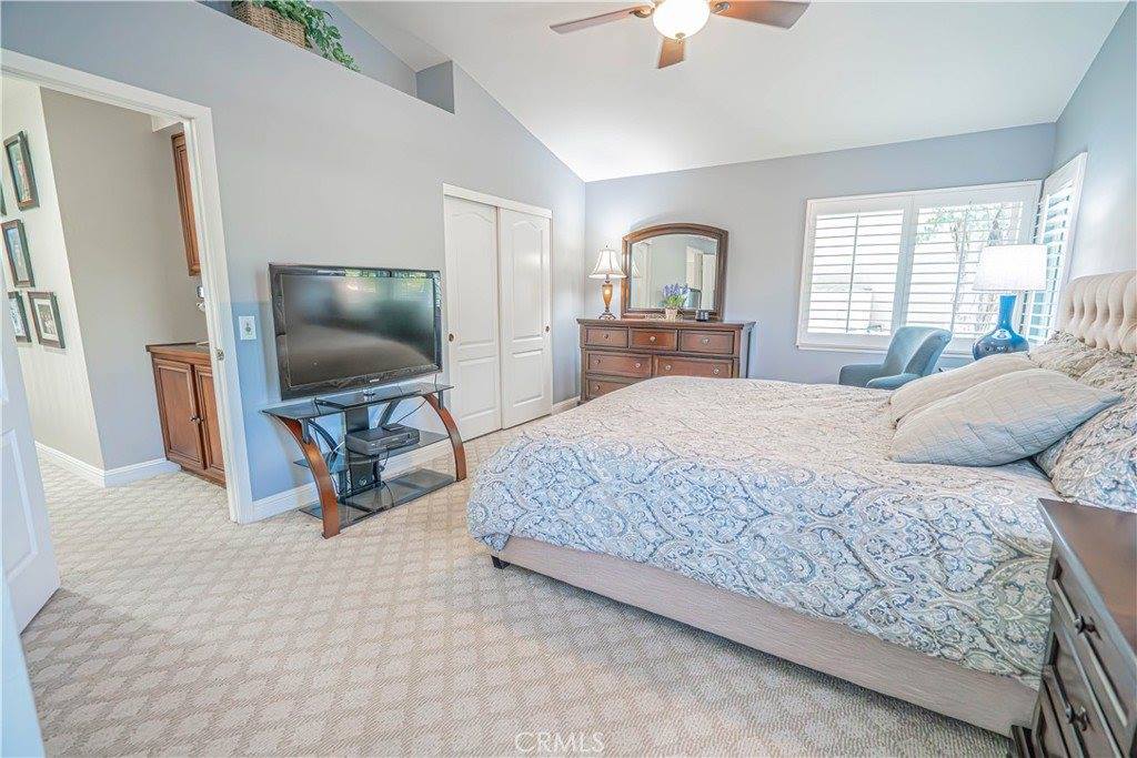 28655 Greenwood Pl, Castaic, CA 91384