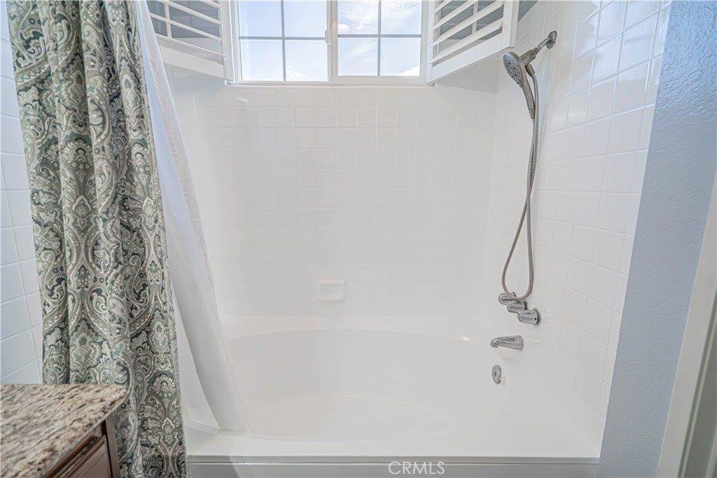 28655 Greenwood Pl, Castaic, CA 91384