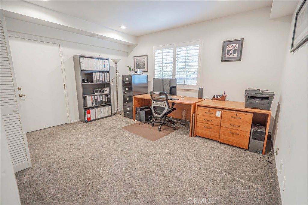 28655 Greenwood Pl, Castaic, CA 91384